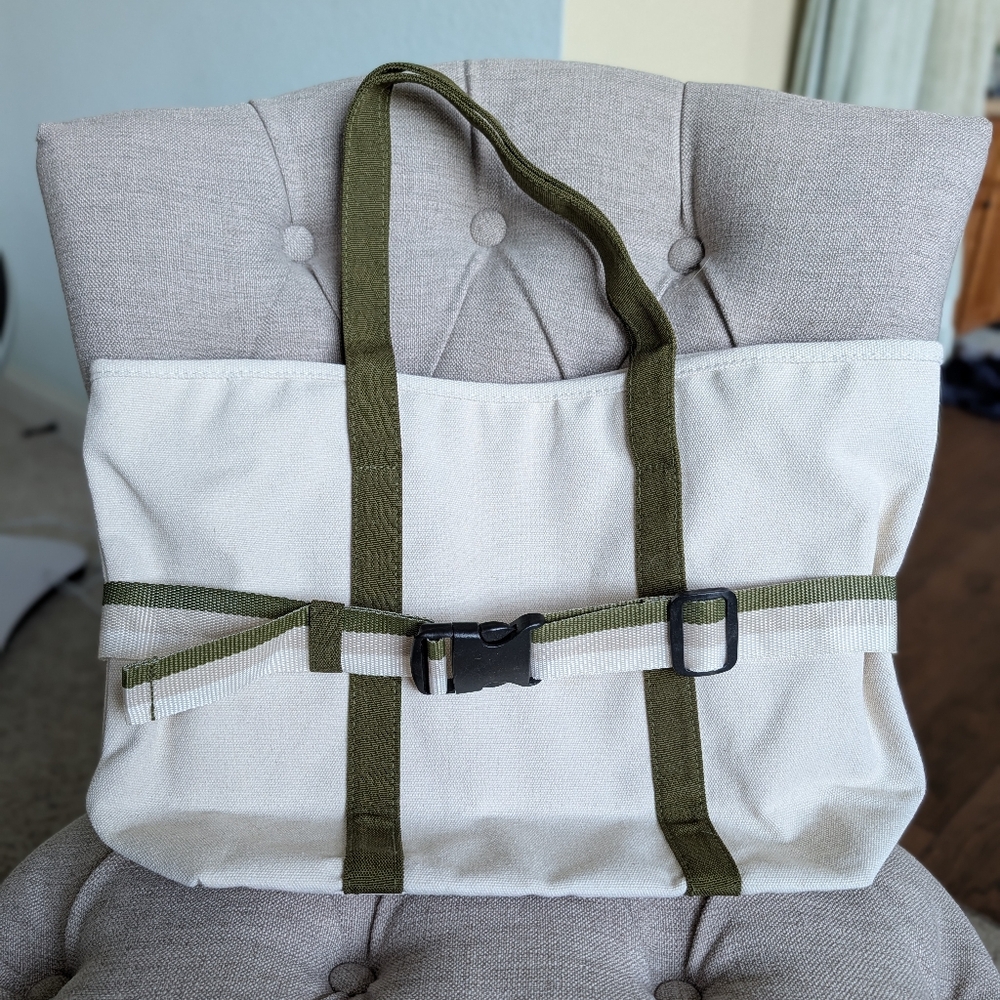 DSW green and cream tote bag with removeable strap
